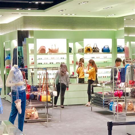 prada hong kong airport cheaper
